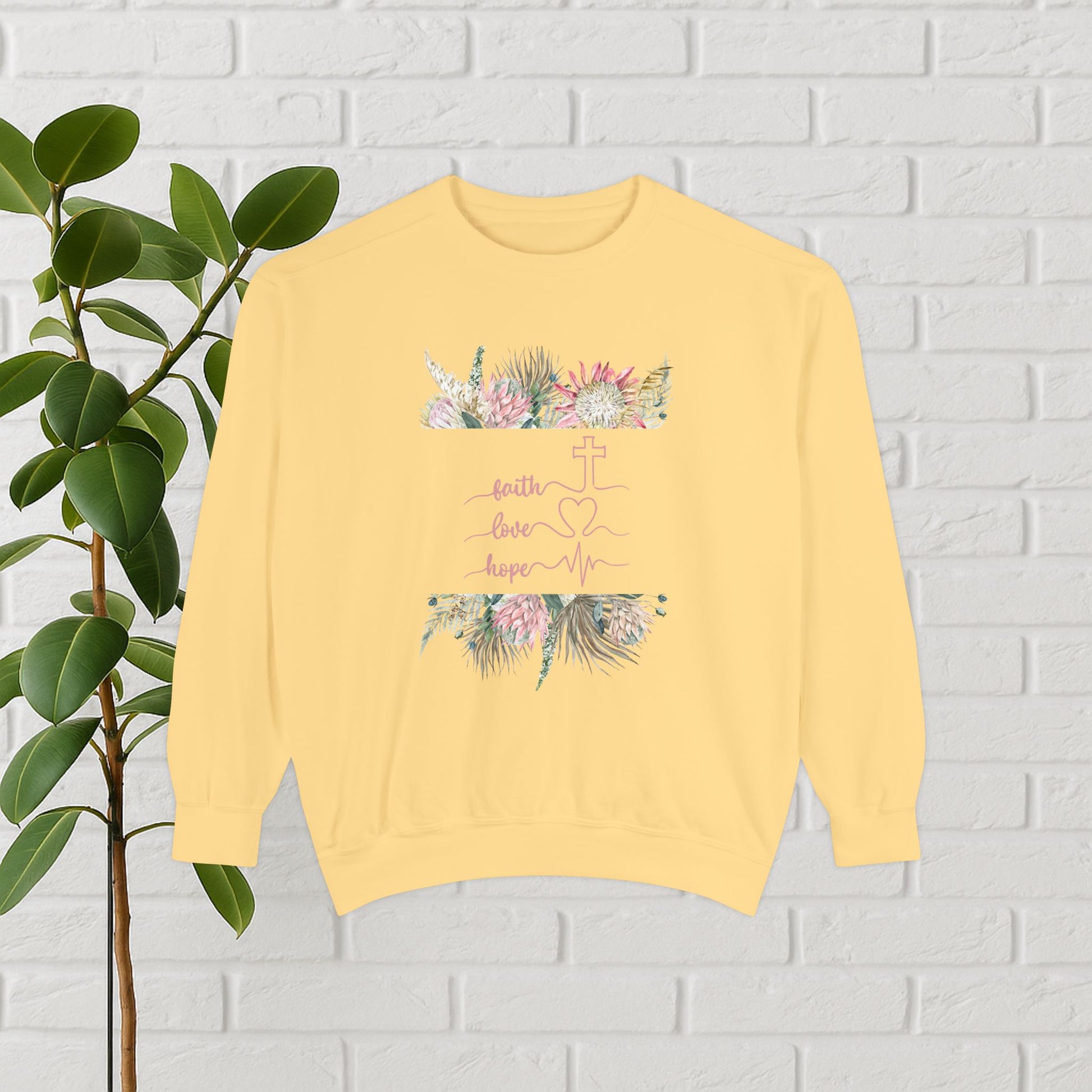 Spiritual Message Sweatshirt β Faith, Love, Hope, Unisex Apparel, Gift for Her, Cozy Wear, Inspirational Fashion