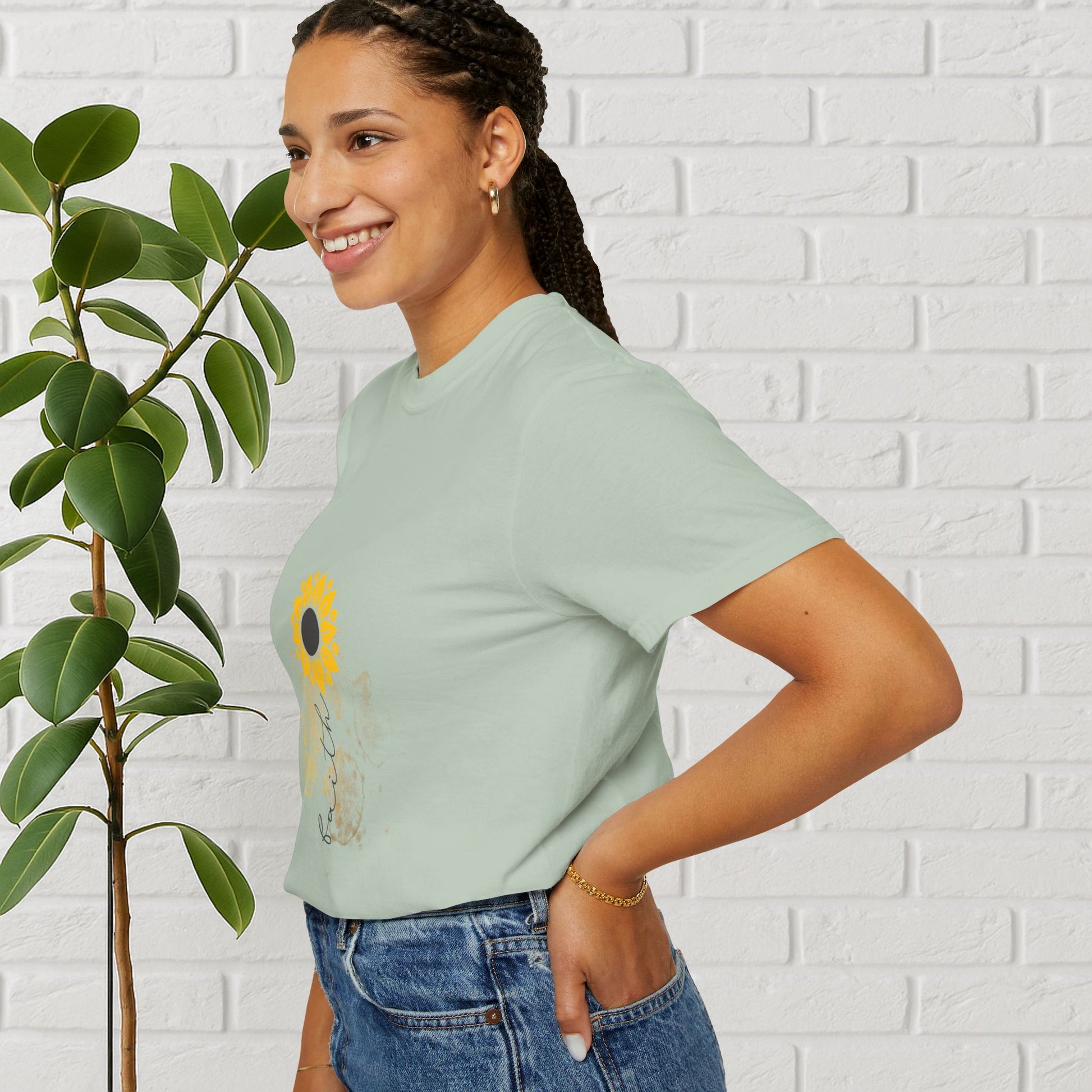 Faith in Bloom – Sunflower Tee