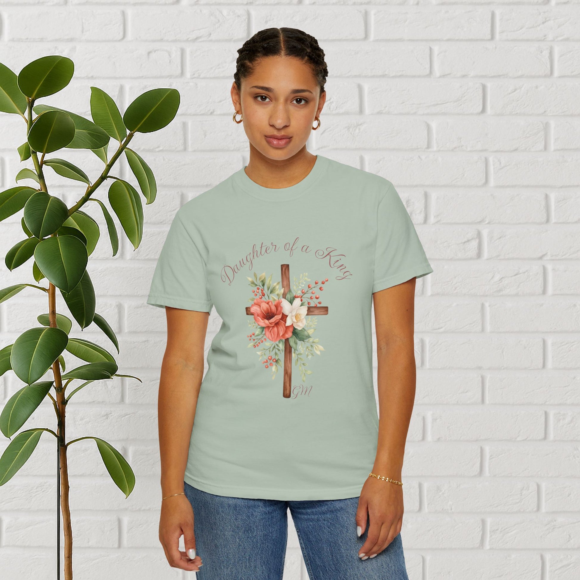 Daughter of a King – Faith-Inspired Floral Cross Tee