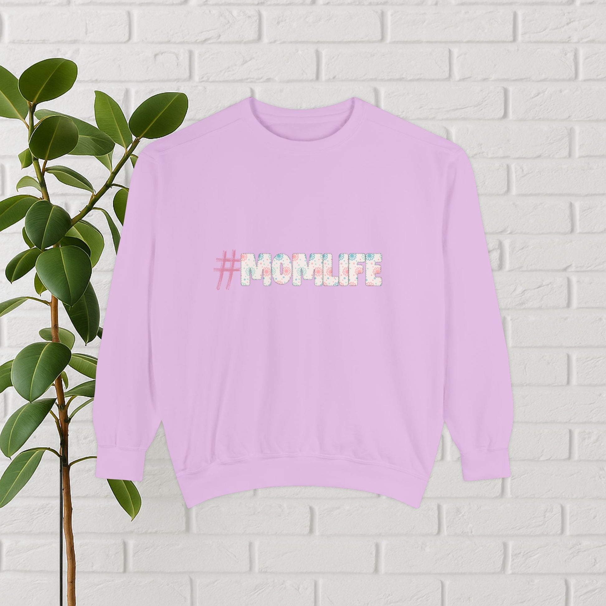 #MOMLIFE Floral Print Sweatshirt – Cute & Comfy Mom Vibes
