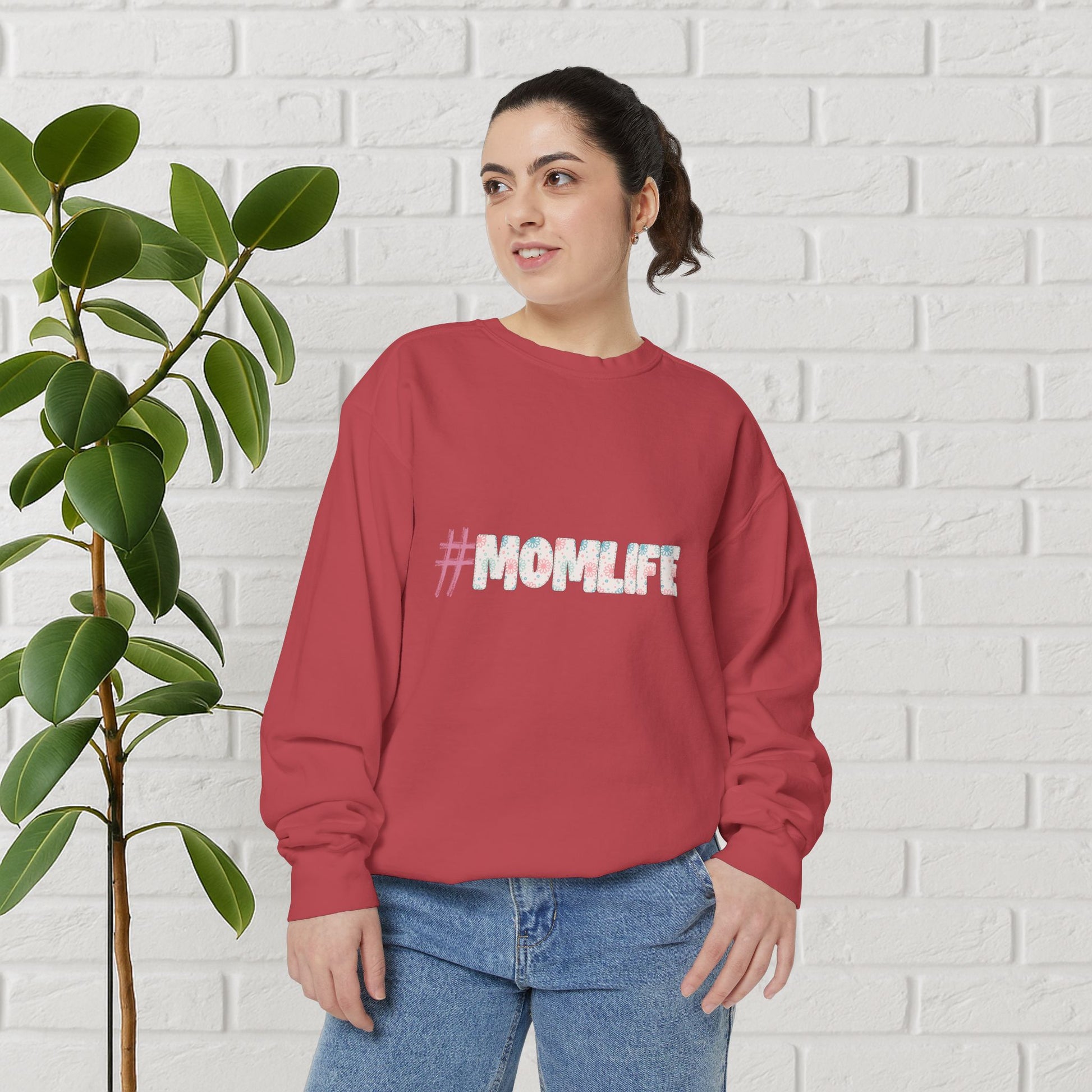 #MOMLIFE Floral Print Sweatshirt – Cute & Comfy Mom Vibes