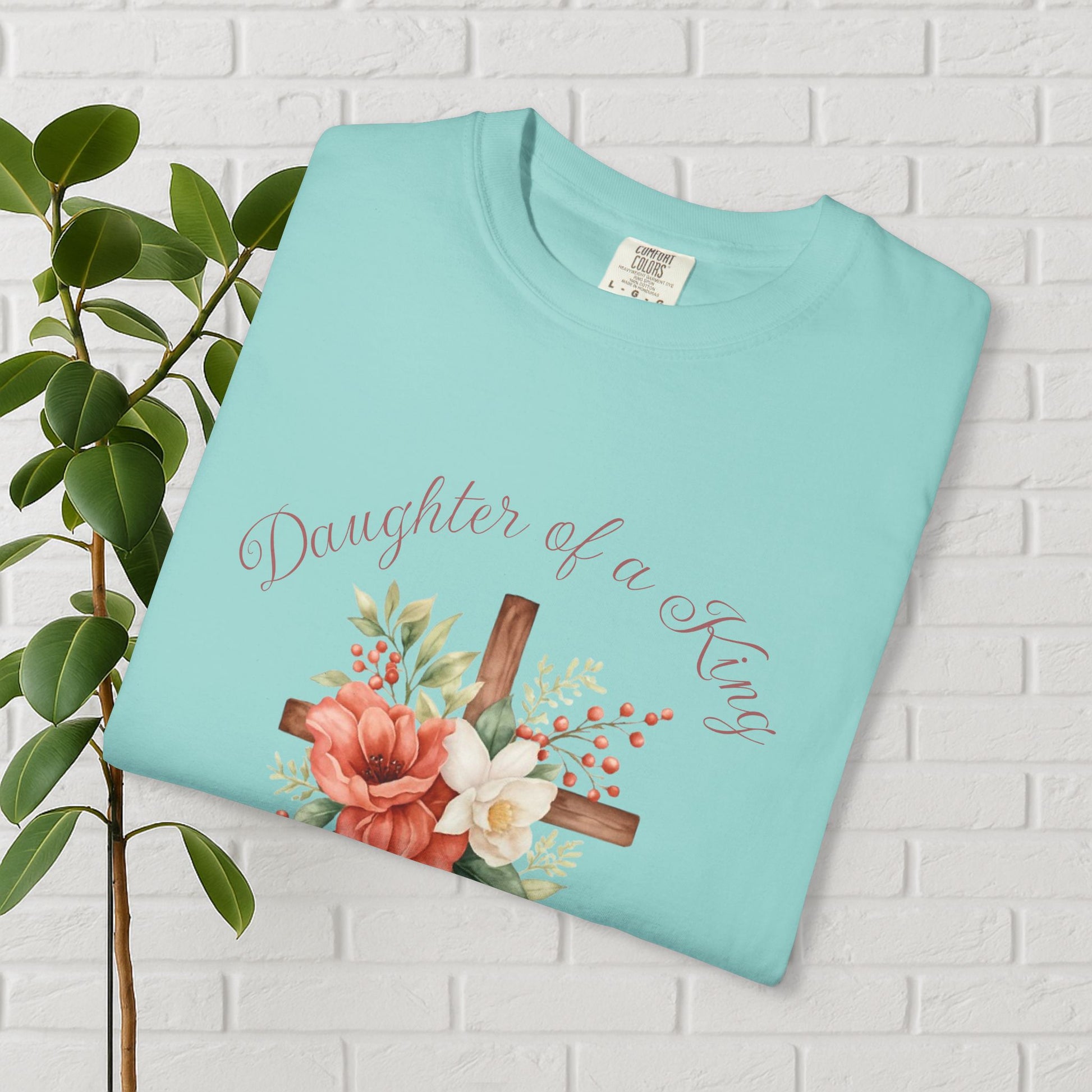 Daughter of a King – Faith-Inspired Floral Cross Tee