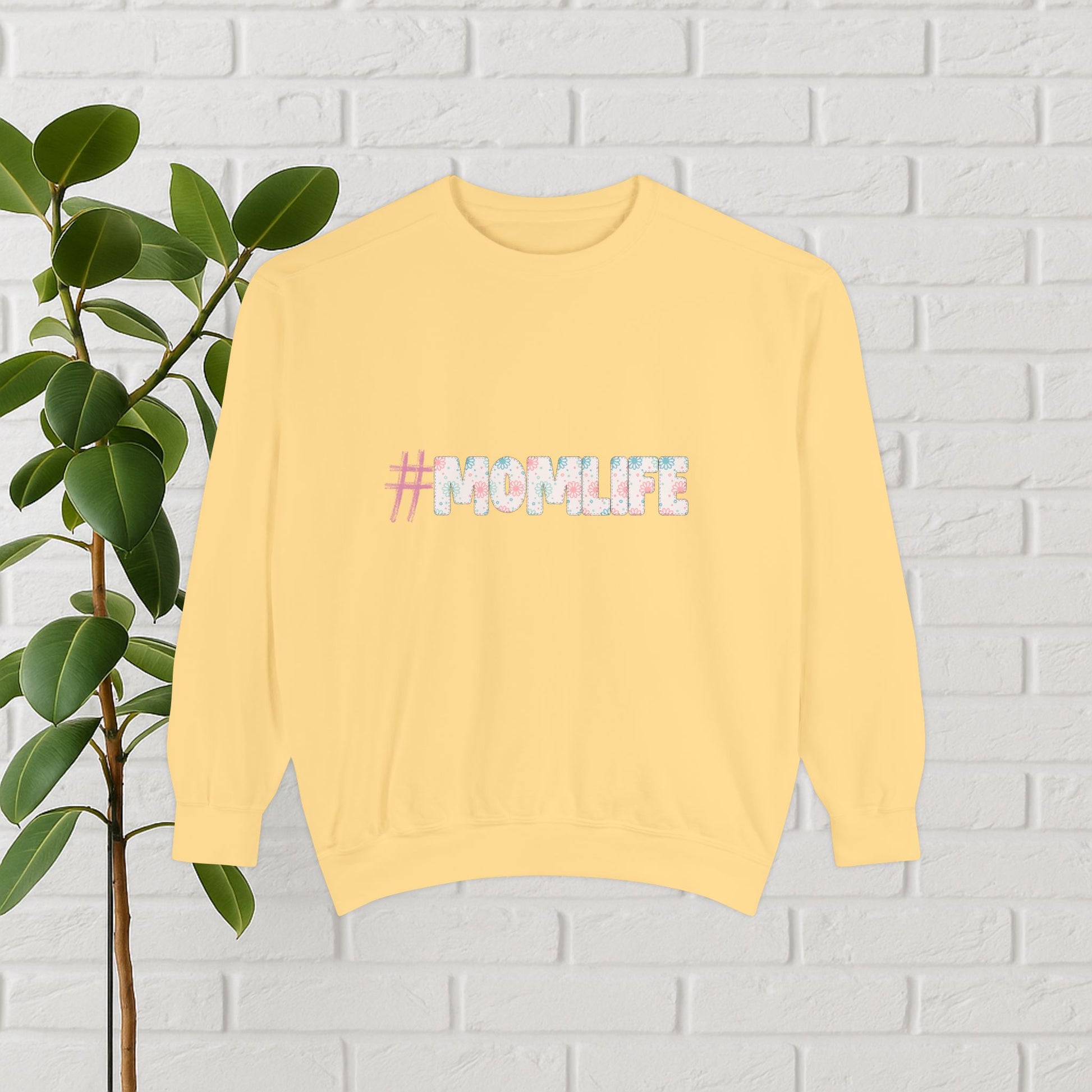 #MOMLIFE Floral Print Sweatshirt – Cute & Comfy Mom Vibes