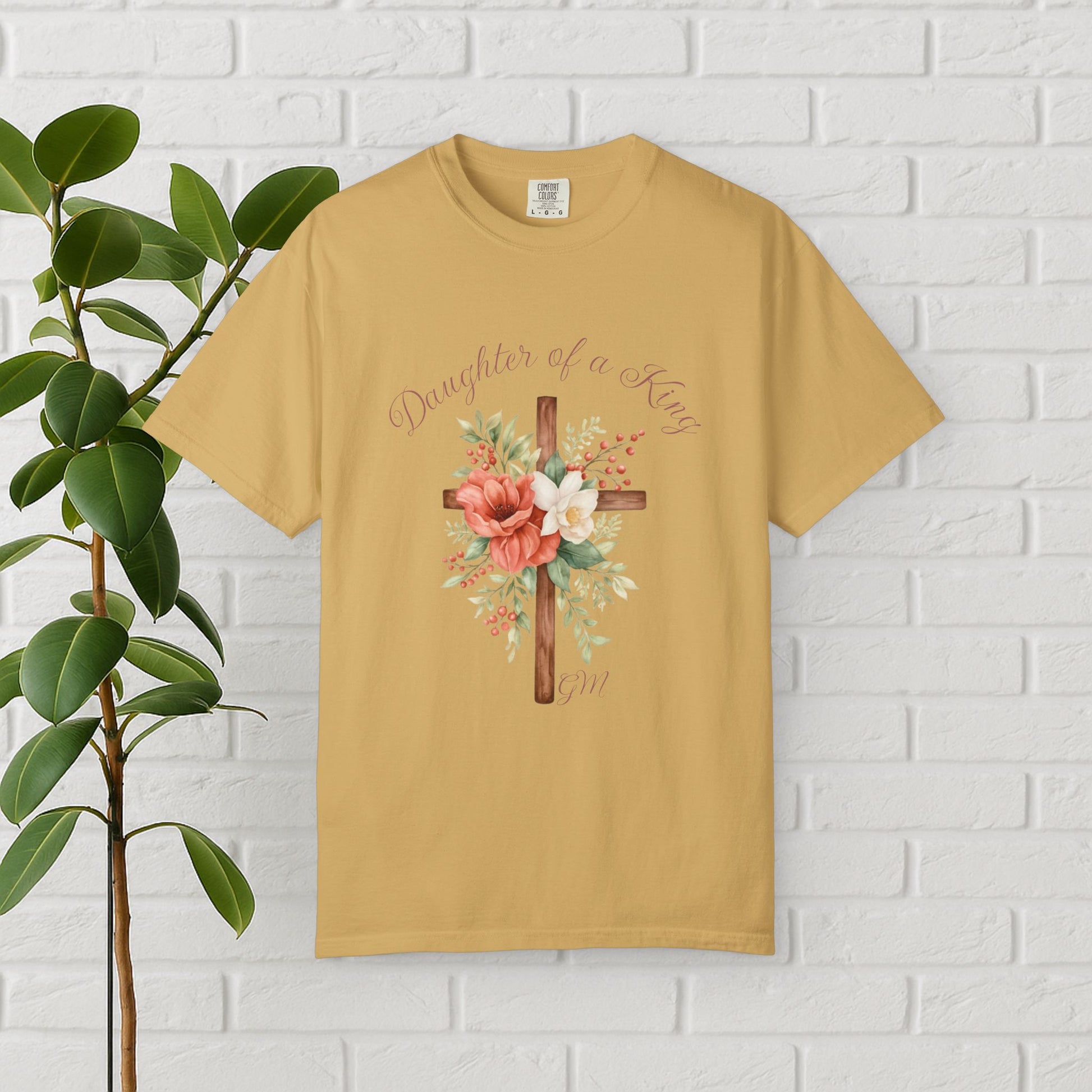 Daughter of a King – Faith-Inspired Floral Cross Tee