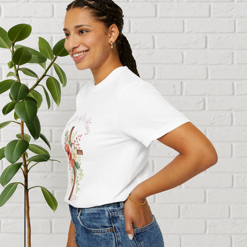 Daughter of a King – Faith-Inspired Floral Cross Tee