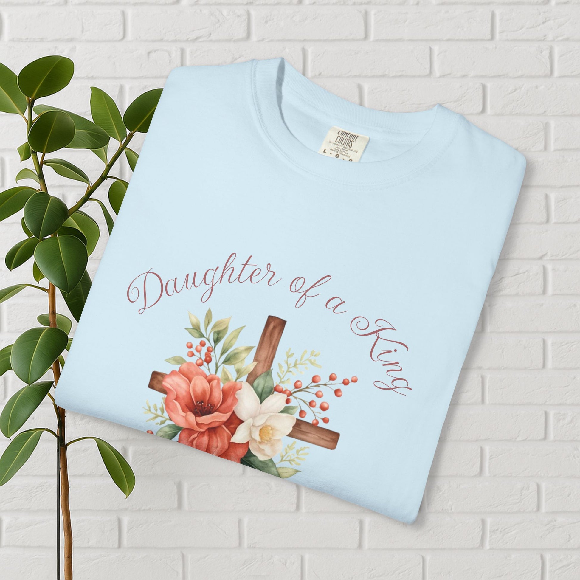 Daughter of a King – Faith-Inspired Floral Cross Tee