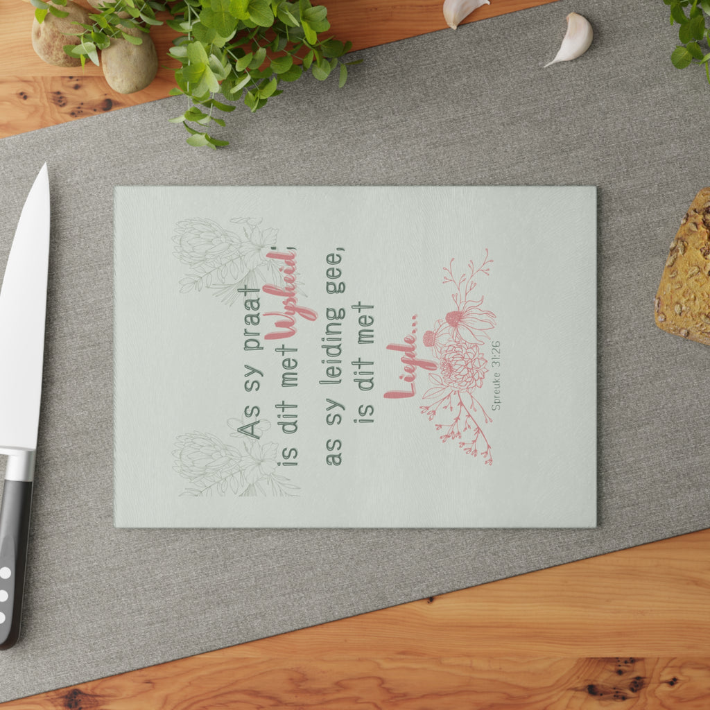 Personalized Glass Cutting Board - Perfect Gift for Moms, Kitchen Decor, Wedding Gifts, Unique Housewarming Present, Engraved Kitchen Tool