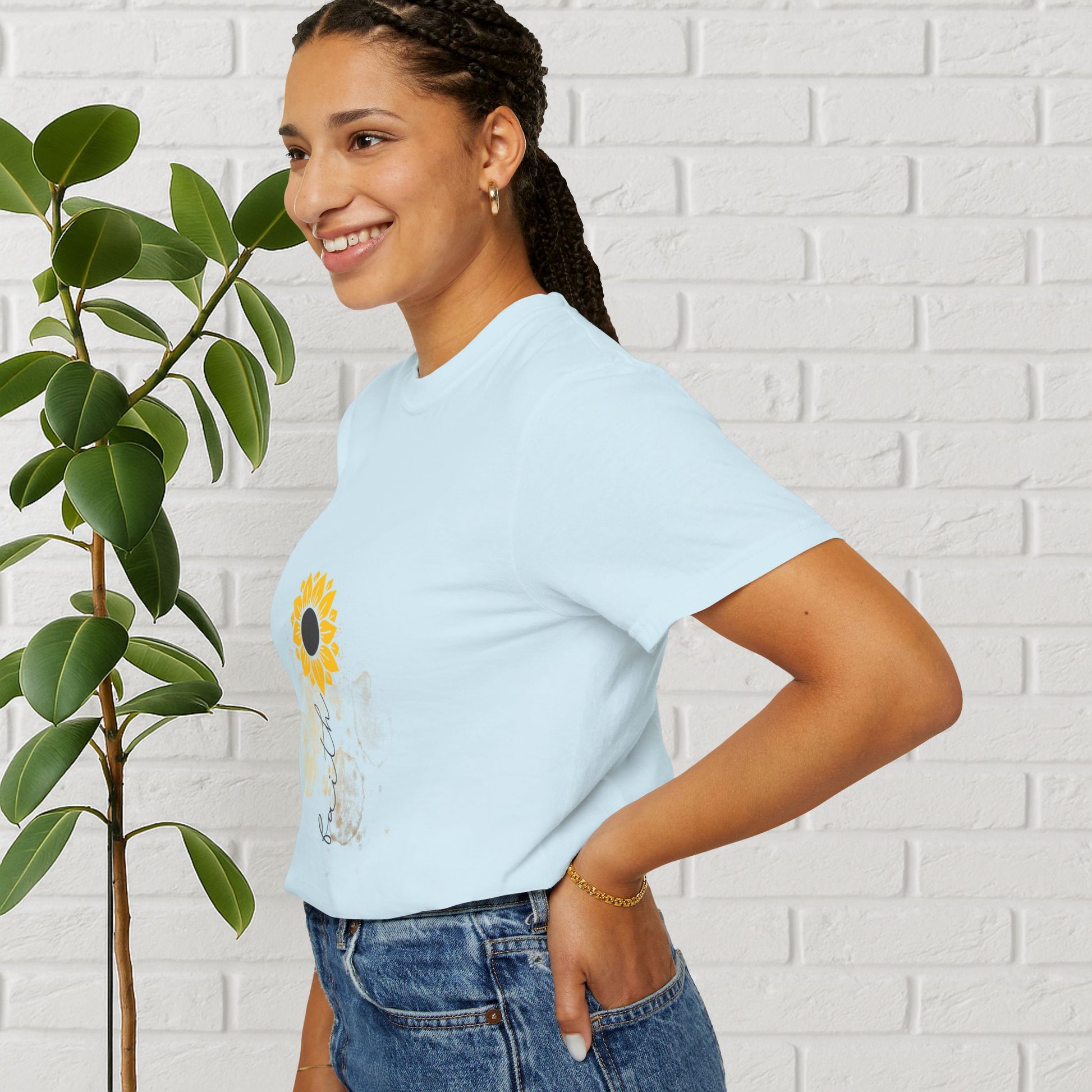 Faith in Bloom – Sunflower Tee