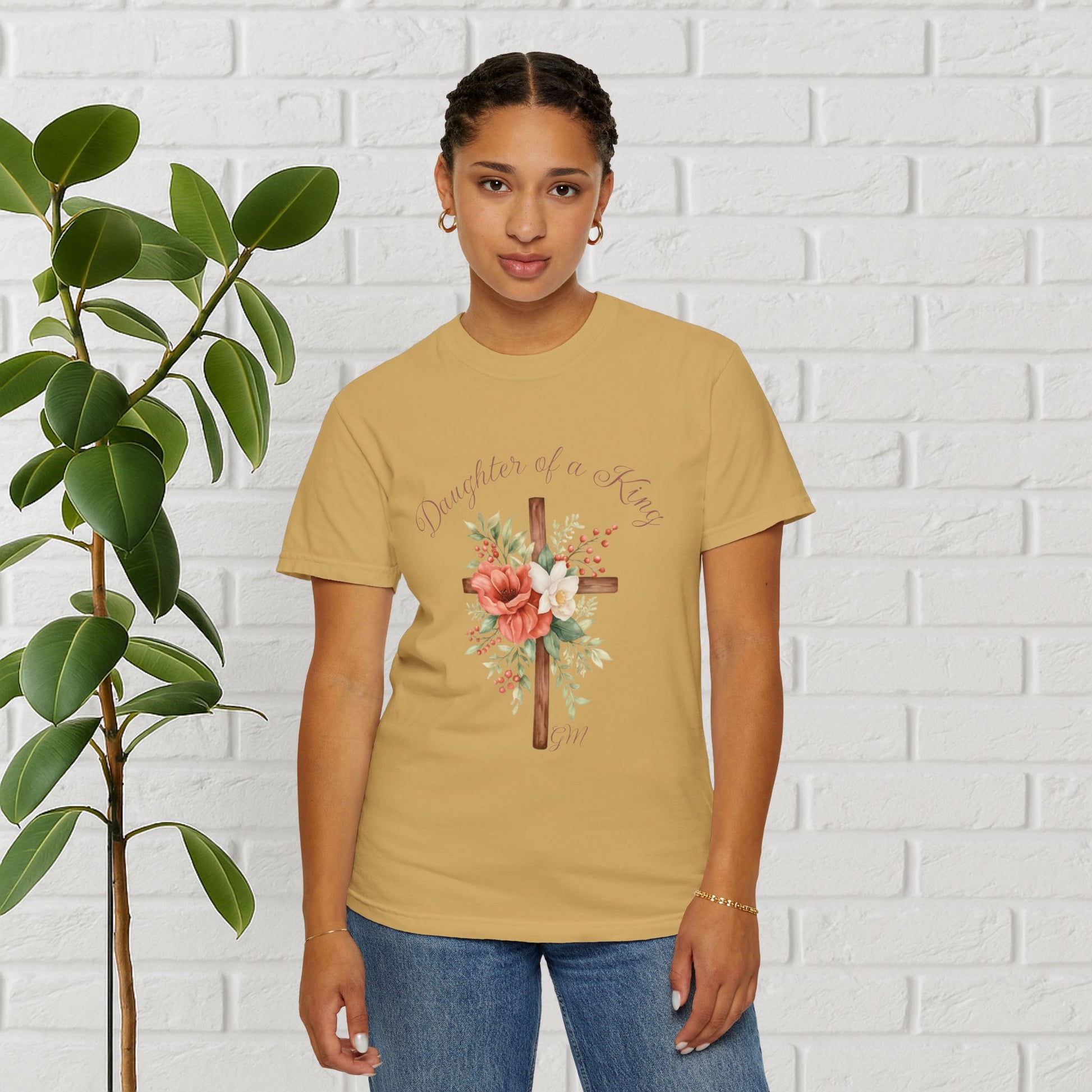 Daughter of a King – Faith-Inspired Floral Cross Tee