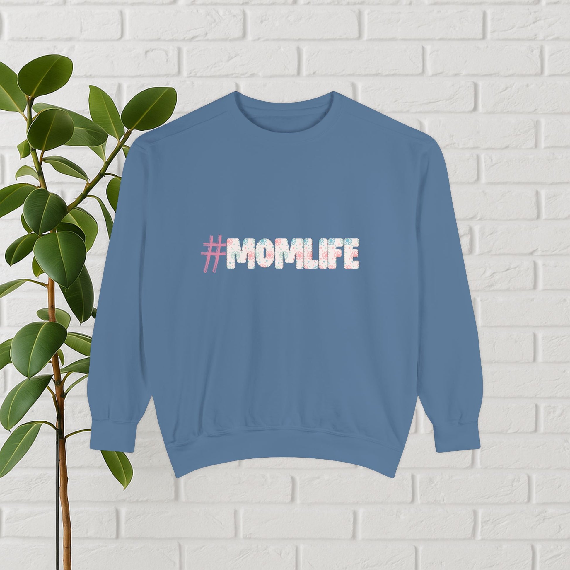 #MOMLIFE Floral Print Sweatshirt – Cute & Comfy Mom Vibes