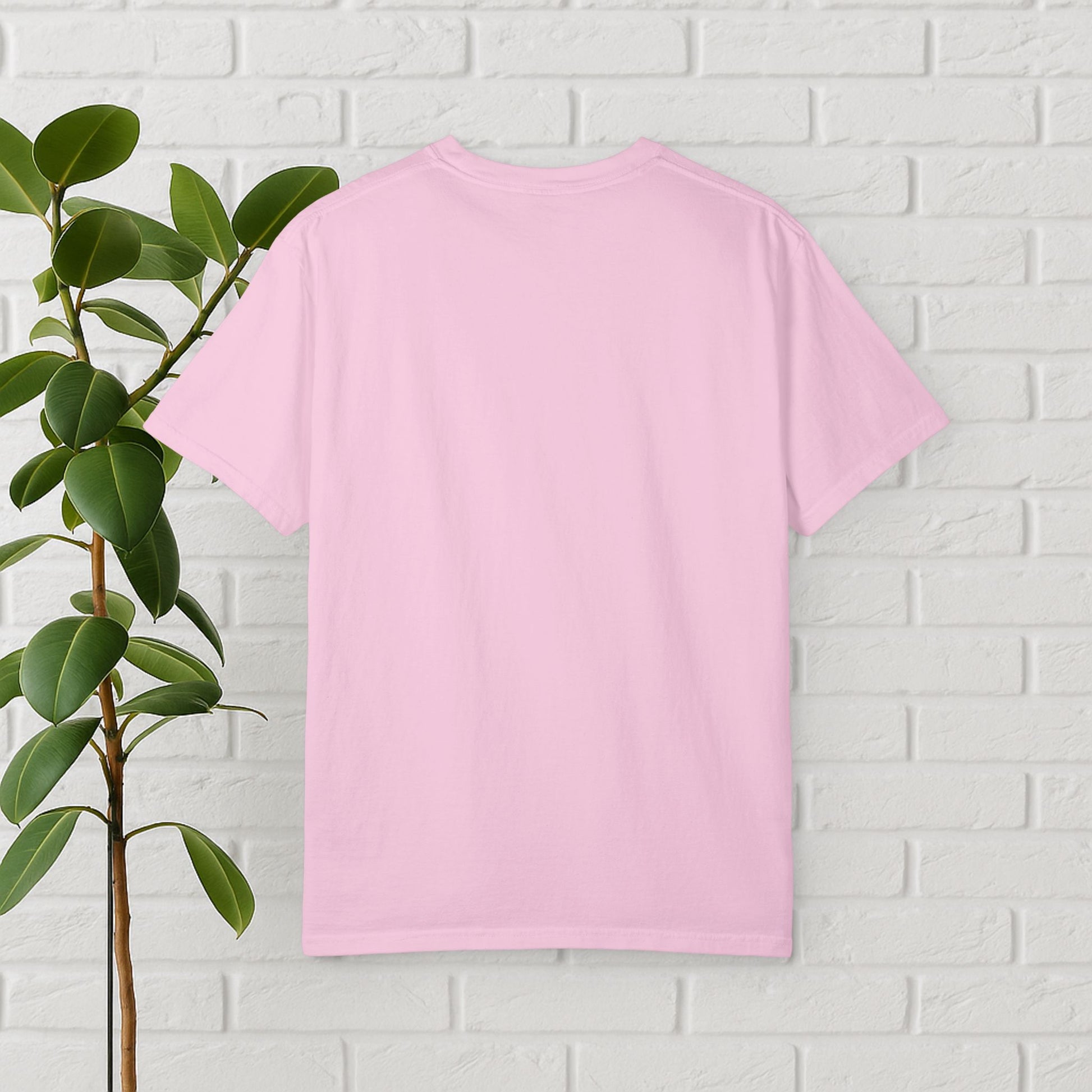 Daughter of a King – Faith-Inspired Floral Cross Tee