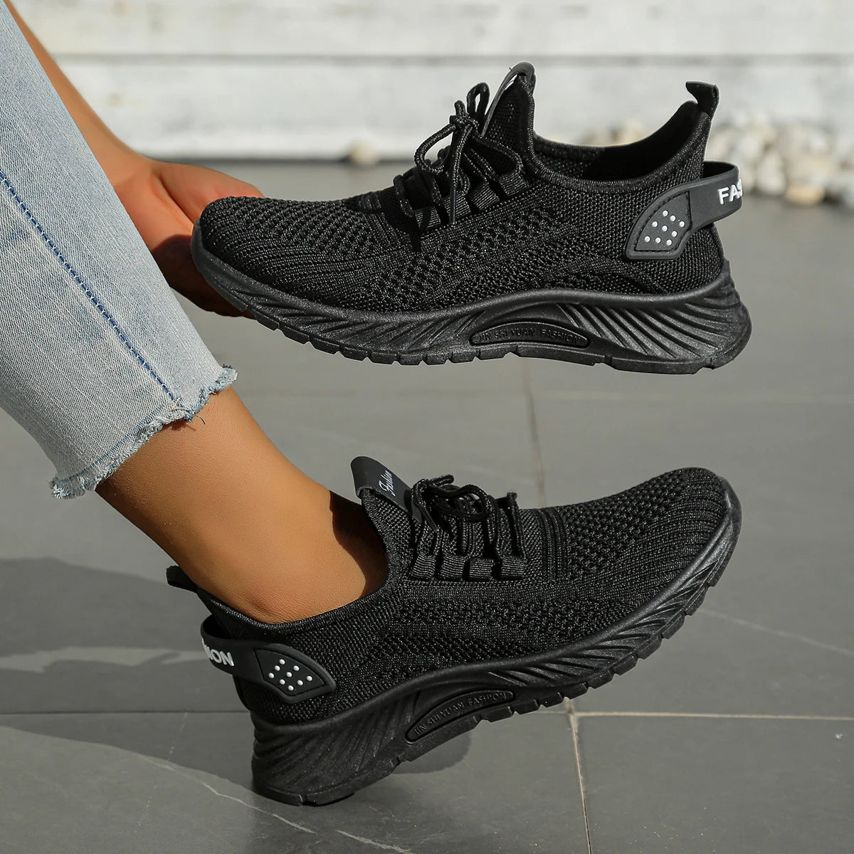 Women’s Casual Sneakers – 2025 Trendy Fly Weave Lightweight Sport & Leisure Shoes