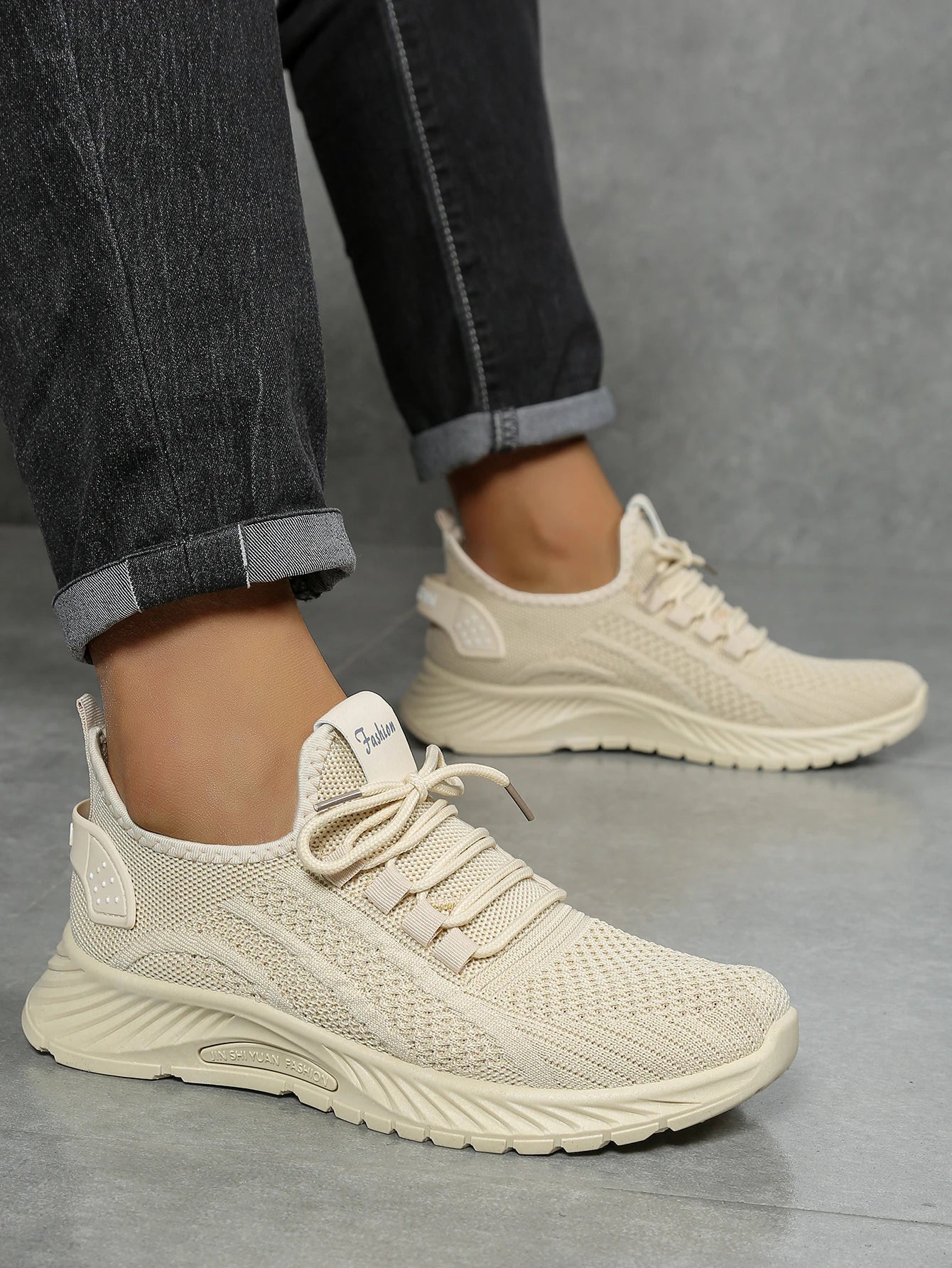 Women’s Casual Sneakers – 2025 Trendy Fly Weave Lightweight Sport & Leisure Shoes
