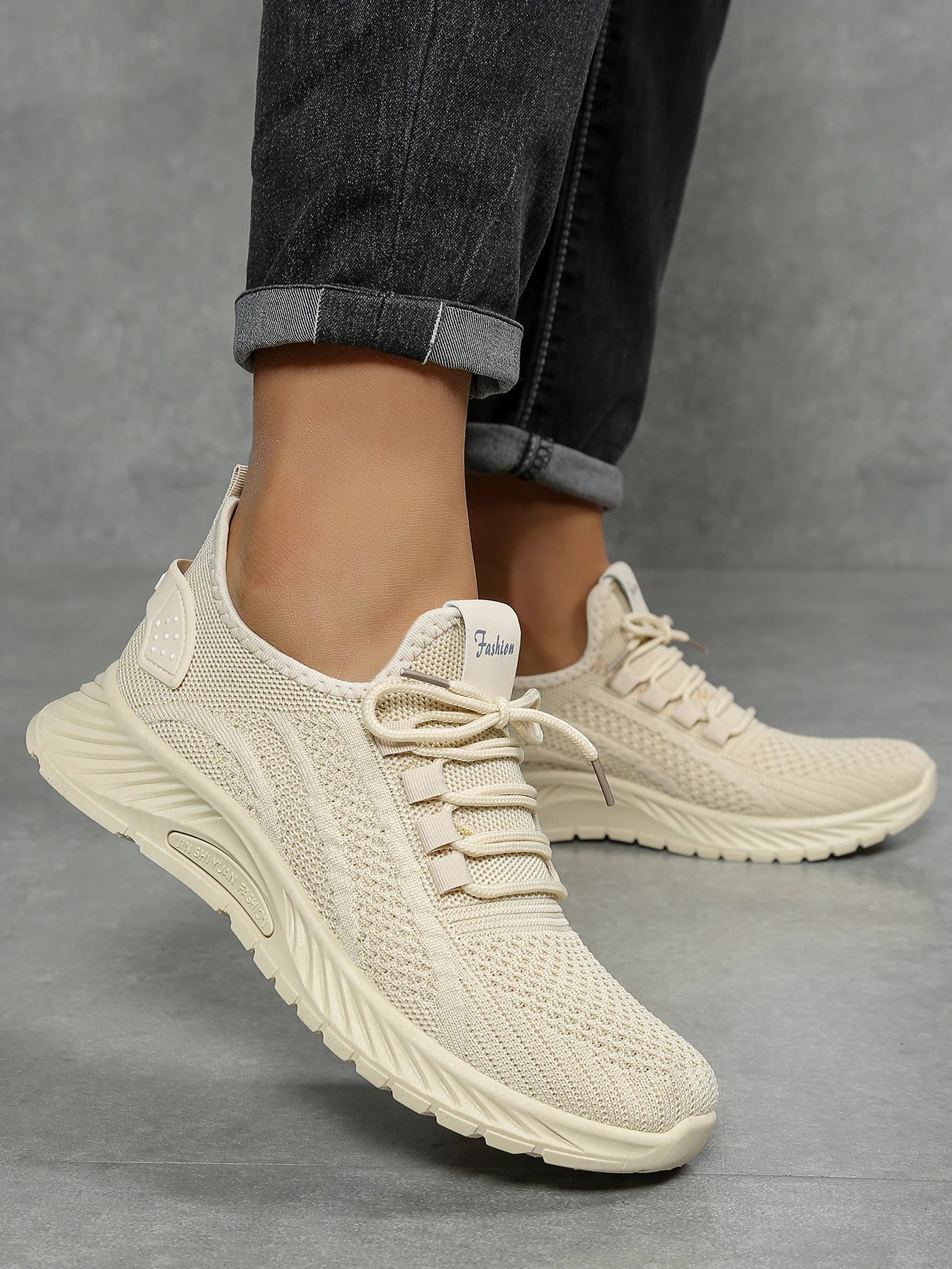 Women’s Casual Sneakers – 2025 Trendy Fly Weave Lightweight Sport & Leisure Shoes