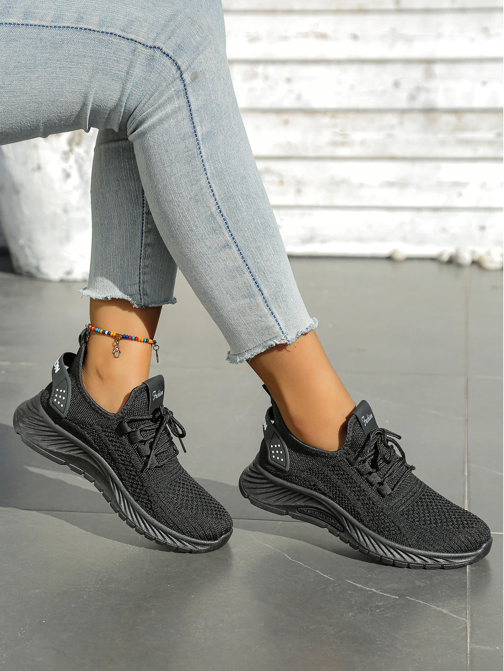 Women’s Casual Sneakers – 2025 Trendy Fly Weave Lightweight Sport & Leisure Shoes