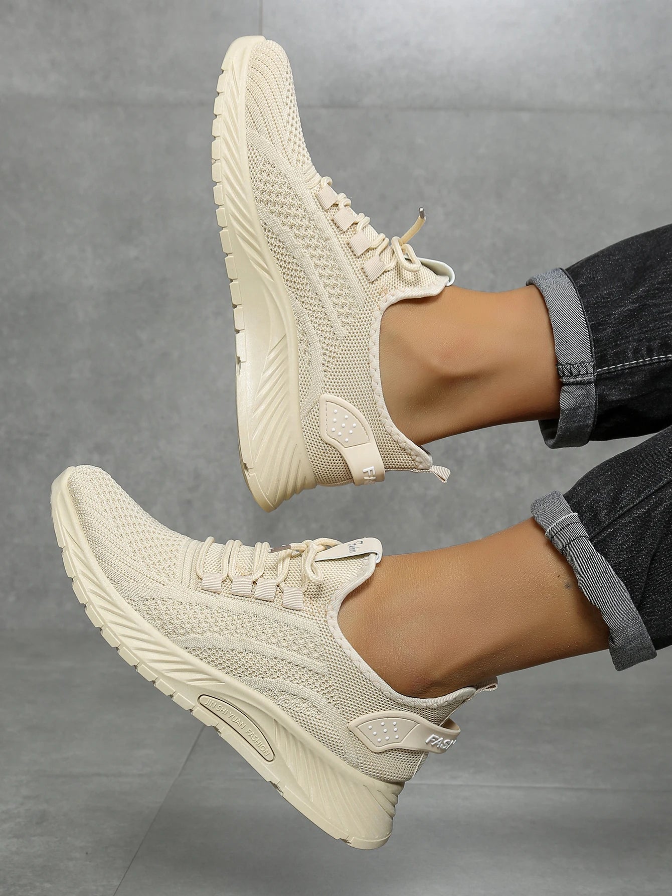 Women’s Casual Sneakers – 2025 Trendy Fly Weave Lightweight Sport & Leisure Shoes