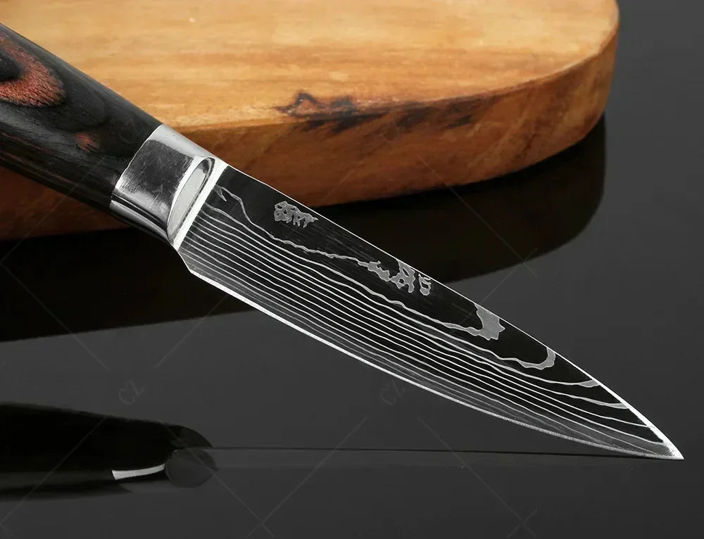 Gracefully Sharp™ Damascus-Style Chef Knife – Roast Ready Edition