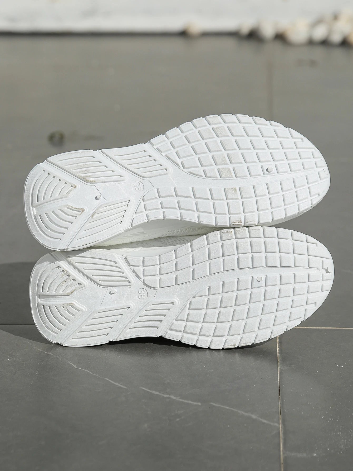 Women’s Casual Sneakers – 2025 Trendy Fly Weave Lightweight Sport & Leisure Shoes