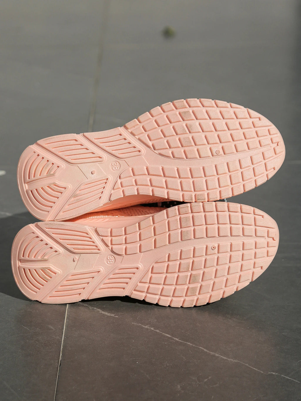 Women’s Casual Sneakers – 2025 Trendy Fly Weave Lightweight Sport & Leisure Shoes
